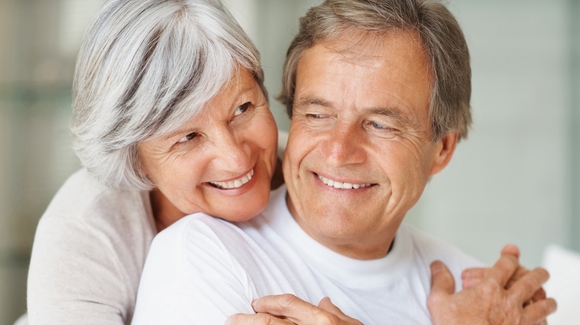 Почему женщины живут дольше мужчин