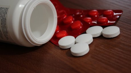 Цены на лекарства проверит в аптеках Минздрав